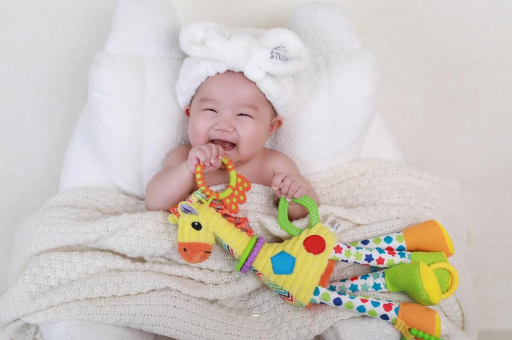 范县宝宝眼眶发红